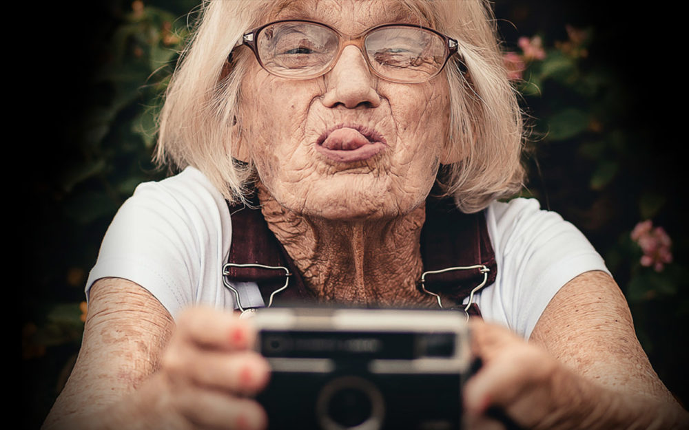 LE SELFIE